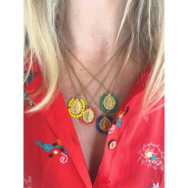 Collier avec Médaille Miraculeuse et Perles