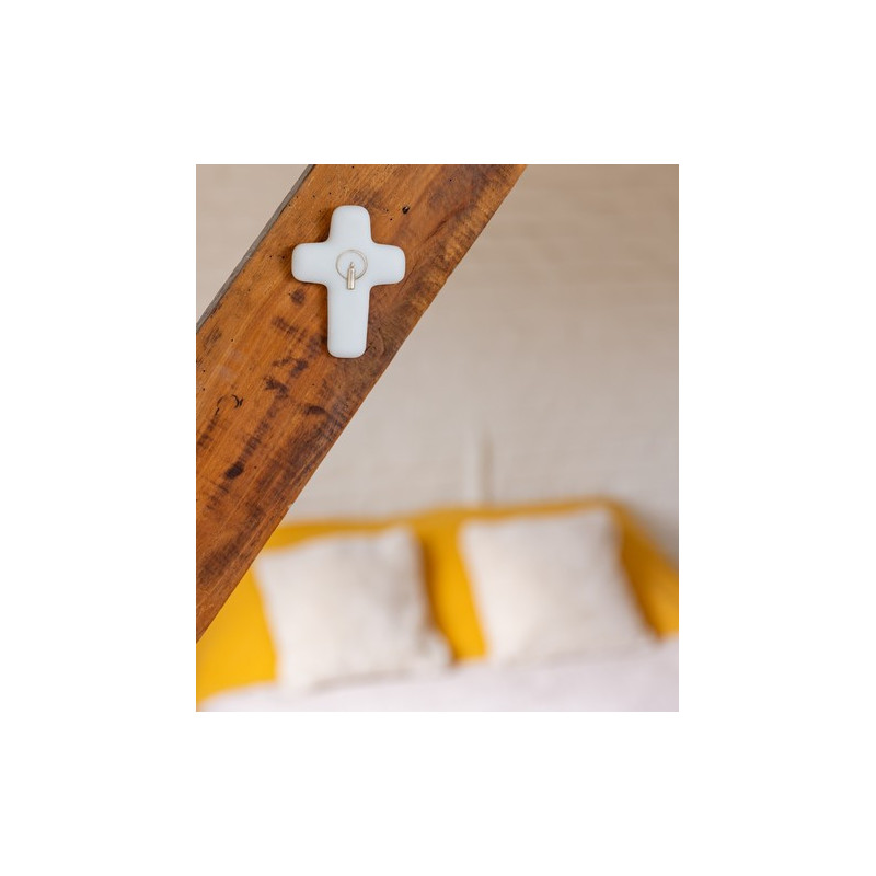 Croix de la lumière en pierre d'albâtre avec dorure -  Collection Emany