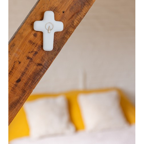 Croix de la lumière en pierre d'albâtre avec dorure - Collection Emany