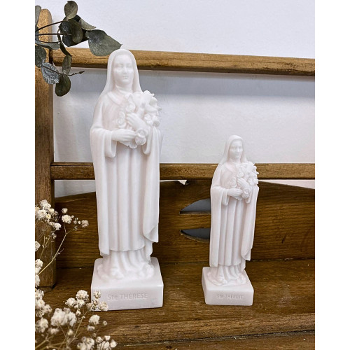 Statue Sainte Thérèse de Lisieux en Albâtre