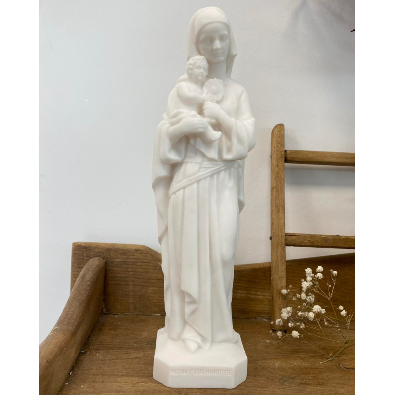 Statue albâtre - 25 cm - Notre dame de l'Eucharistie