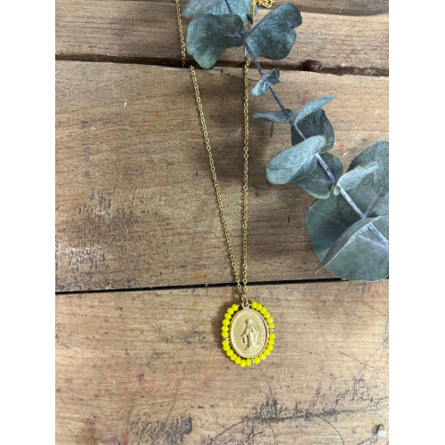 Collier avec Médaille Miraculeuse et Perles