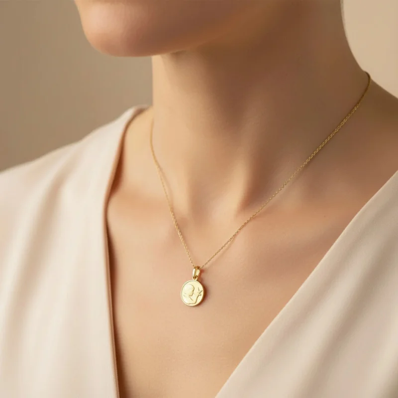 Médaille de baptême ange et oiseau en or | Comptoir Religieux