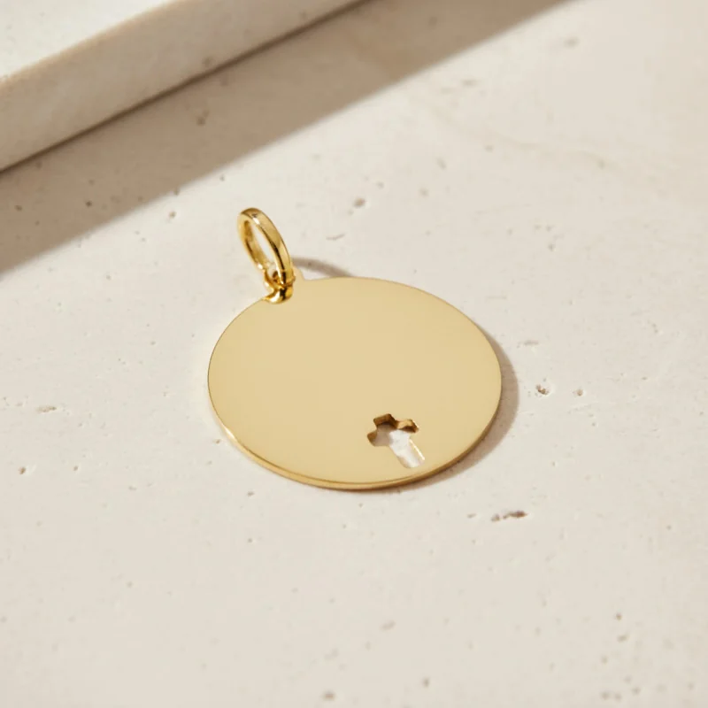 Médaille de baptême croix ajourée en or | Comptoir Religieux