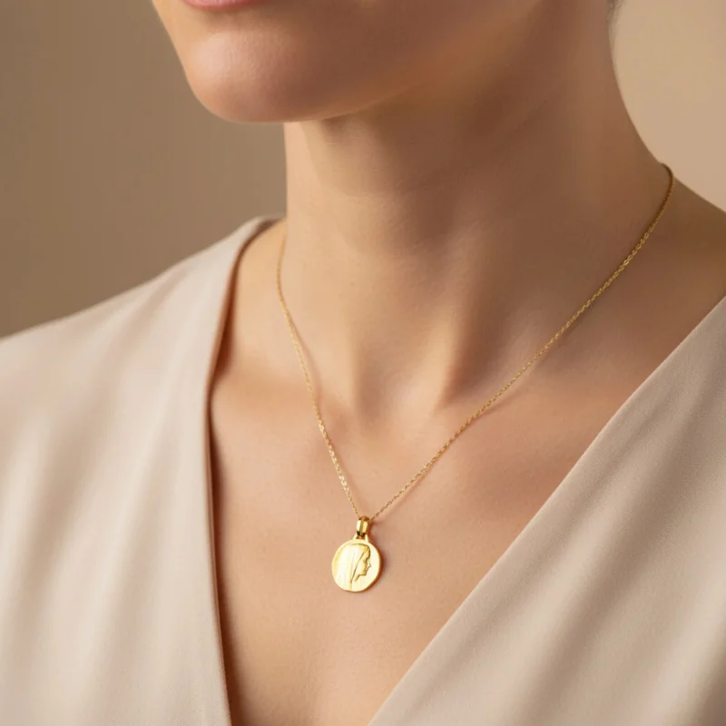 Médaille de batème en or Vierge Marie
