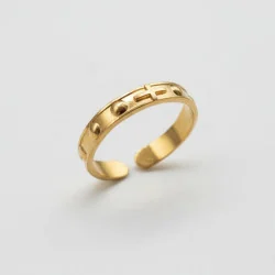 Bague Croix Dorée – Bague Religieuse Ajustable