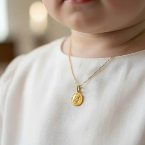 Médaille baptême \"profil de Vierge\" - Or  | Comptoir Religieux
