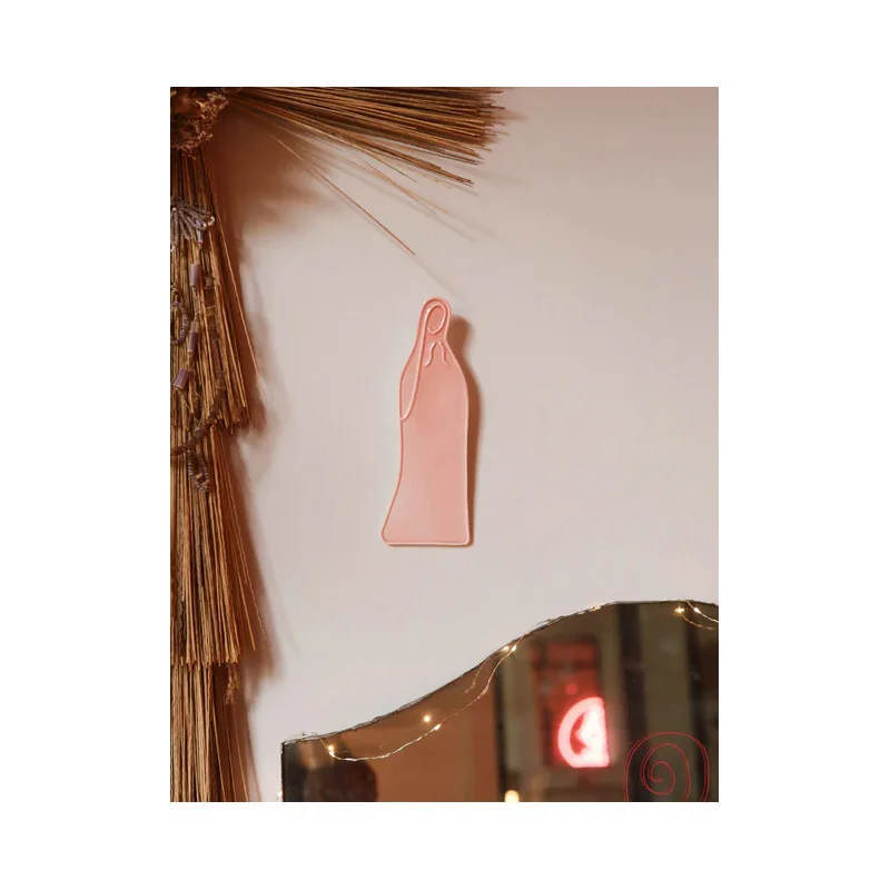 Vierge Céramique Murale – Rose Poudré