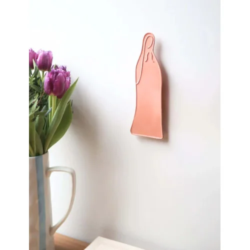 Vierge Céramique Murale – Rose Poudré