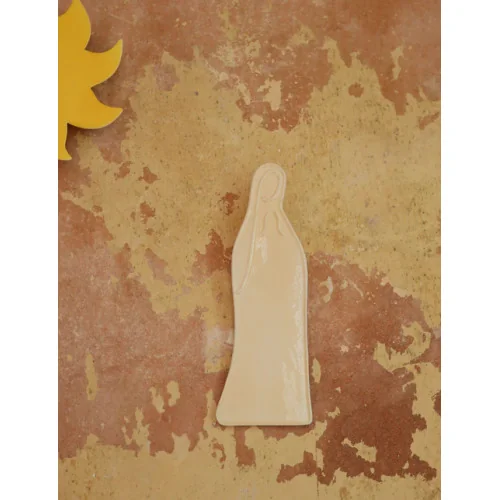 Vierge Céramique Murale – Beige Crème