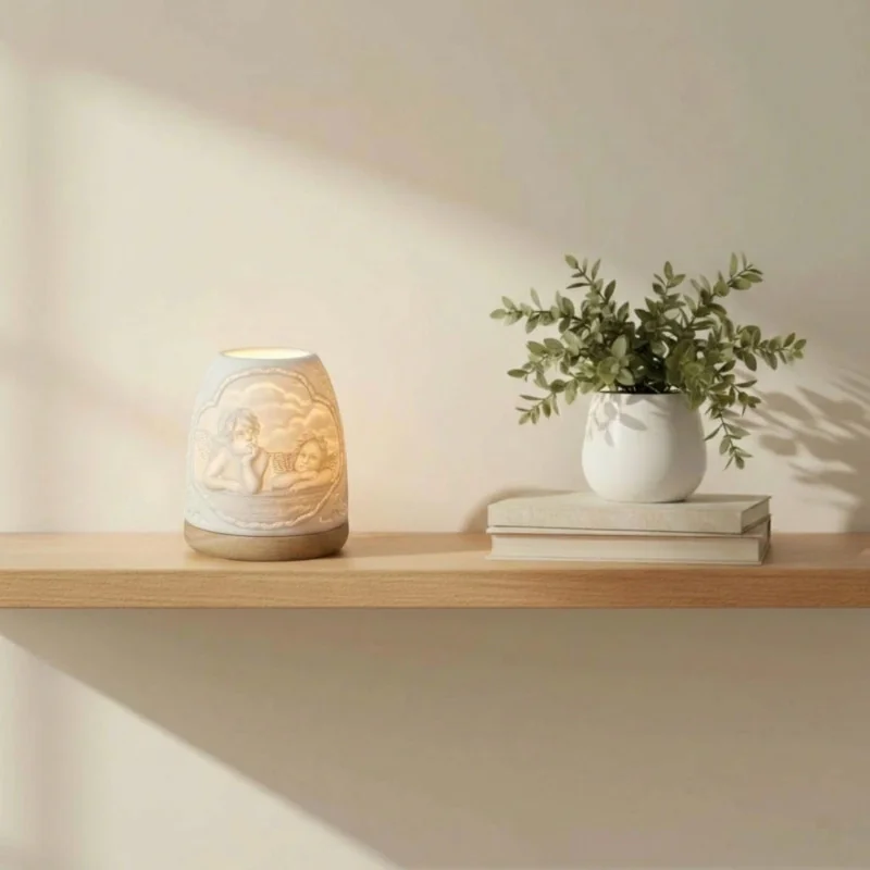 Photophore 'Igloo' avec Anges de Raphael  | Comptoir Religieux