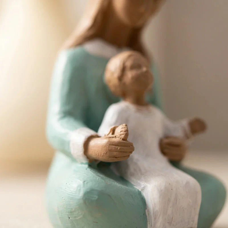 Statue Nuit de Lumière - Notre Dame de l'accueil | Comptoir Religieux