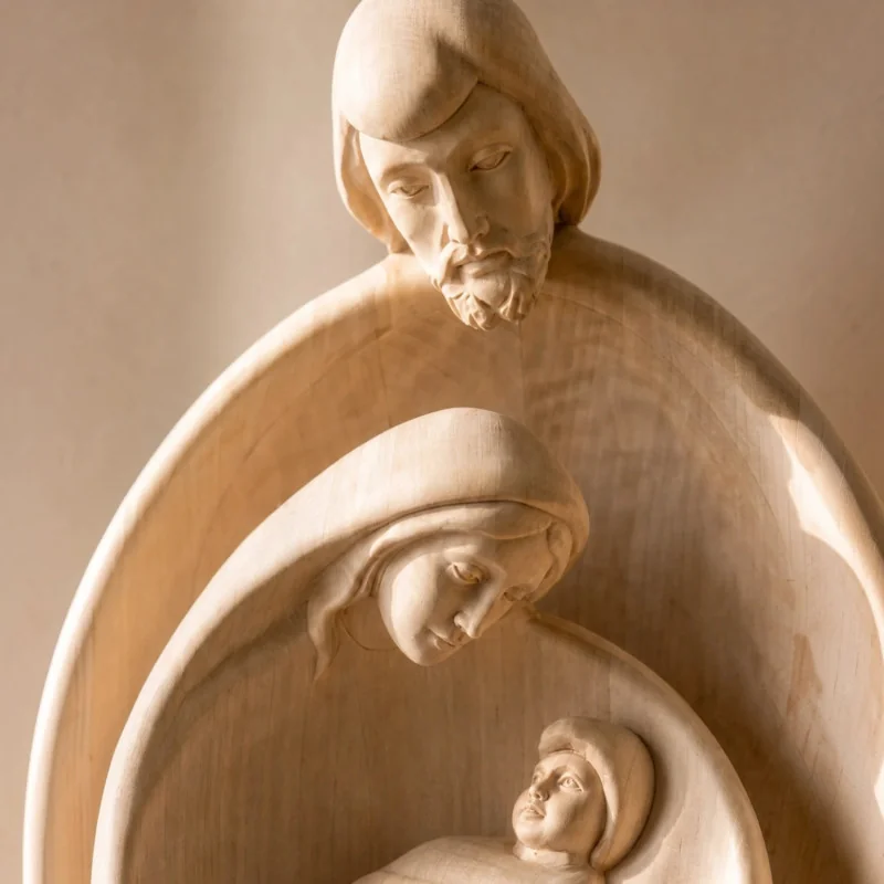 Statue moderne Sainte Famille en bois naturel 36cm | Comptoir Relig...