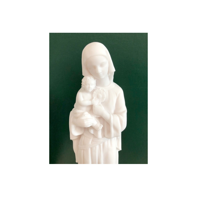 Statue Notre Dame de l'Eucharistie en albâtre - 17cm
