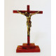Calvaire en bois avec Christ en bronze
