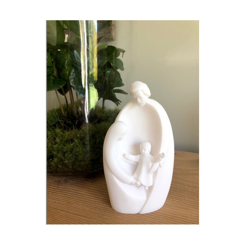 Statue moderne Sainte Famille en albatre