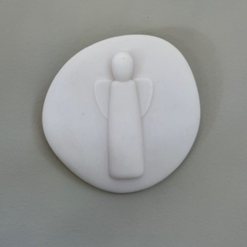 Galet en albâtre EMANY - Ange