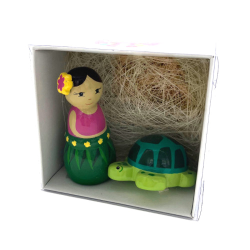 Tahitienne et sa tortue - Crèche de Noël en bois tourné