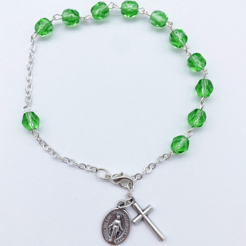 Bracelet Dizainier en perle de verre facettée - Vert clair